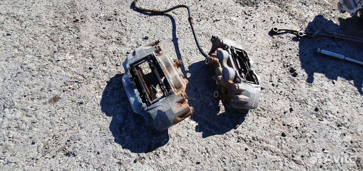 Передние суппорта паджеро 4