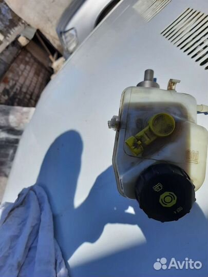 Главный тормозной Шевроле Круз. Chevrolet Cruze