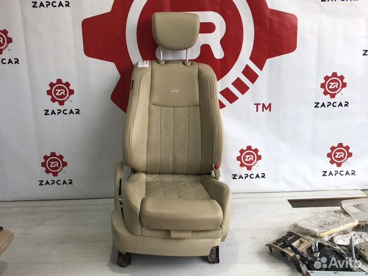 Infiniti FX37/S51 Сиденье переднее