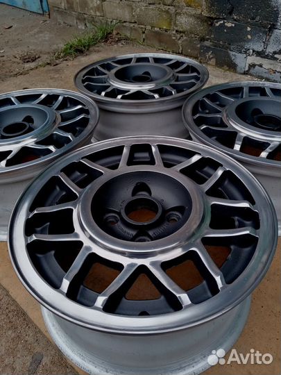 Avus snowflake