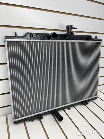 Радиатор охлаждения Nissan X-Trail T31