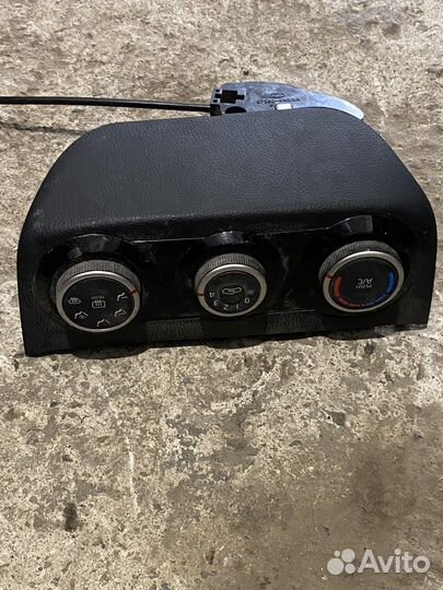 Блок управления климатом kia rio 3 2017 г