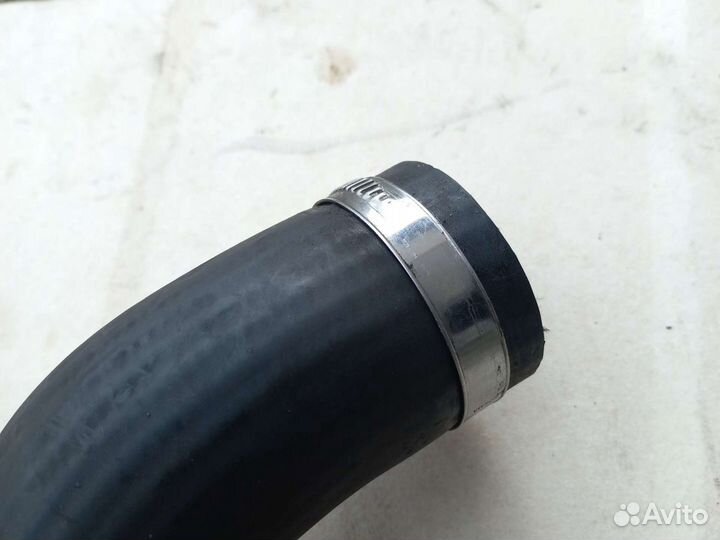 Мерседес 2,9TDI патрубок А9015281882 интеркуллера