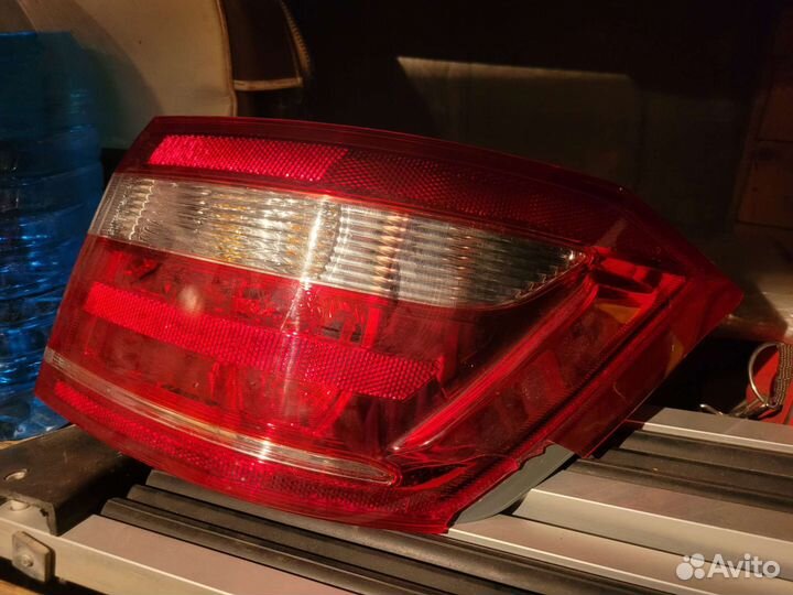 Фонарь задний правый Vesta sw