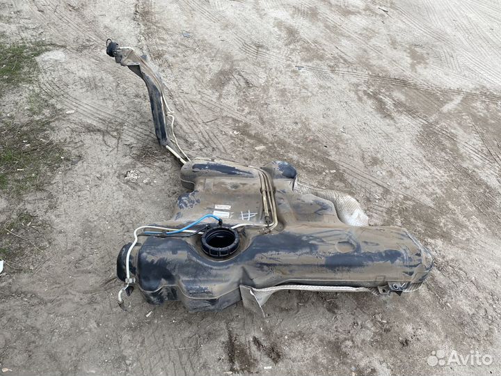 Топливный бак volkswagen Polo 2011г. 1.6л