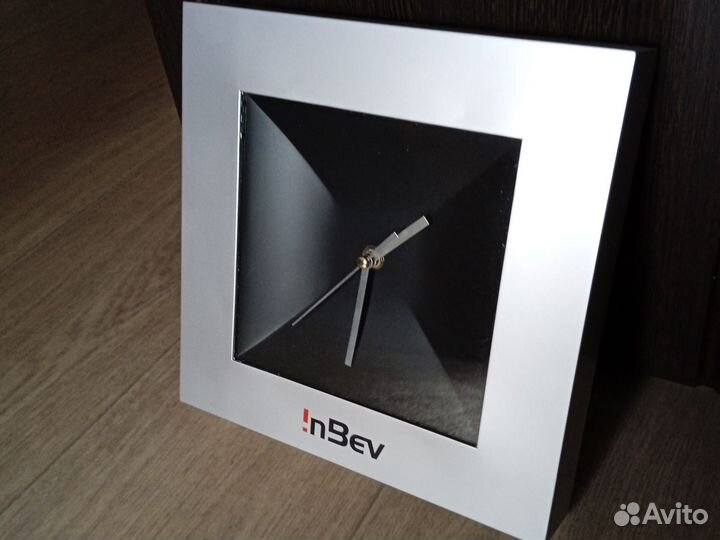 Часы настенные