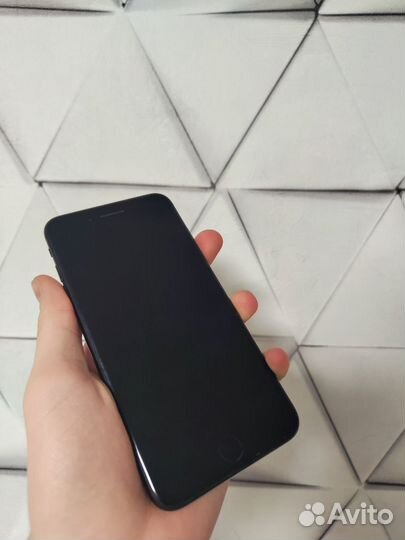 iPhone 7 Plus, 32 ГБ