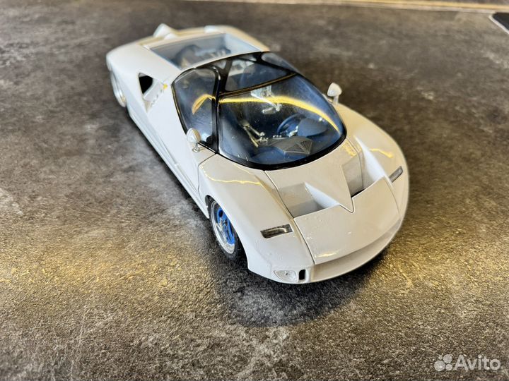 1:18 ford scale maisto