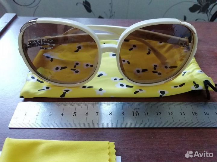 Солнцезащитные очки женские