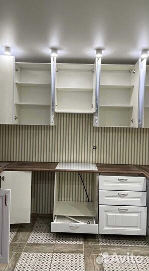 Кухня новая