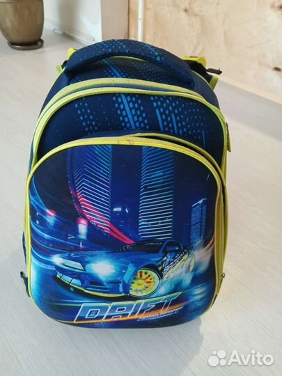 Школьный рюкзак