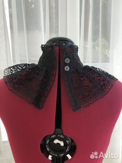 Итальянский кружевной воротник и нарукавники