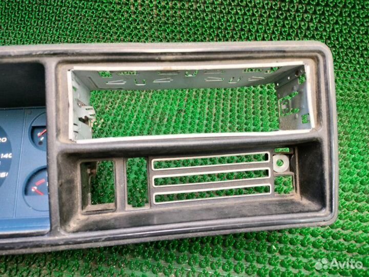 Панель приборов Лада 2107 2003