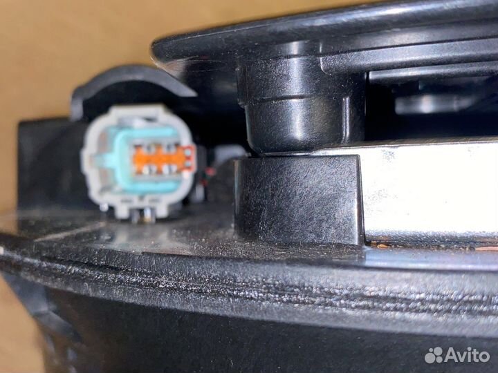 Сабвуфер Nissan Qashqai J10