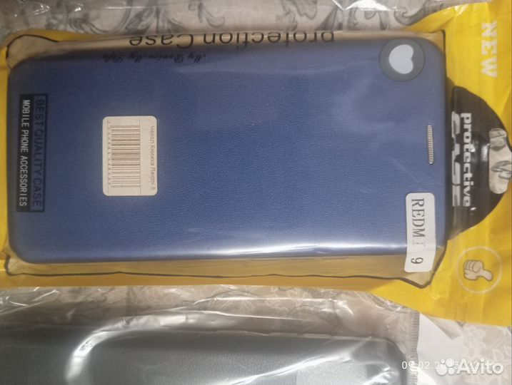 Чехлы на телефон