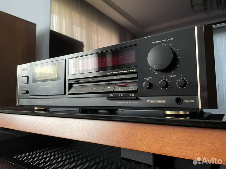 Дека кассетная Teac V-680