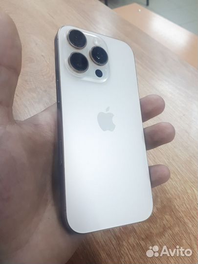 iPhone 16 Pro, 256 ГБ