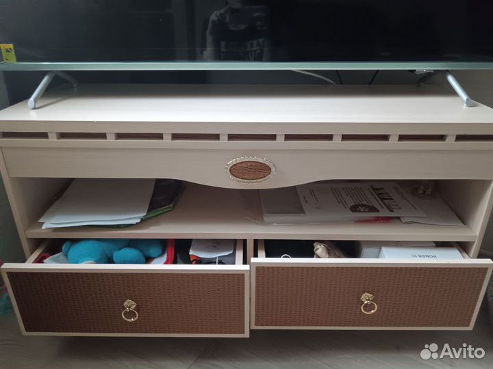 Тумба под телевизор