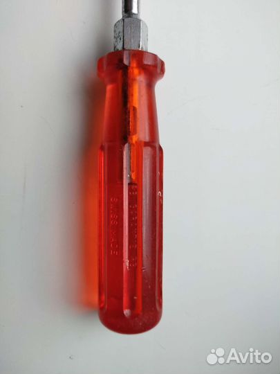 Отвертка крестовая