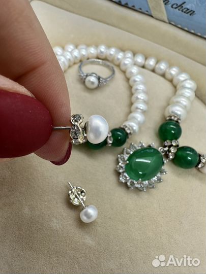 Набор украшений из жемчуга