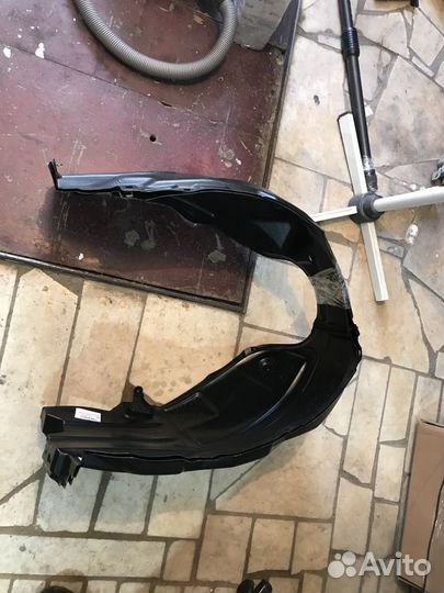 Подкрылок передний тойота камри 50 кузов в наличие