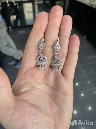 Бриллиантовые серьги 585