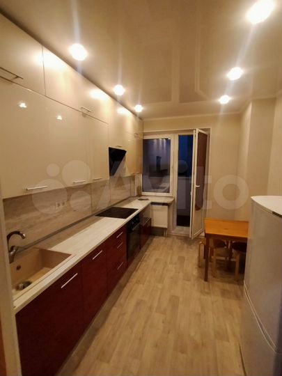 2-к. квартира, 63 м², 3/17 эт.