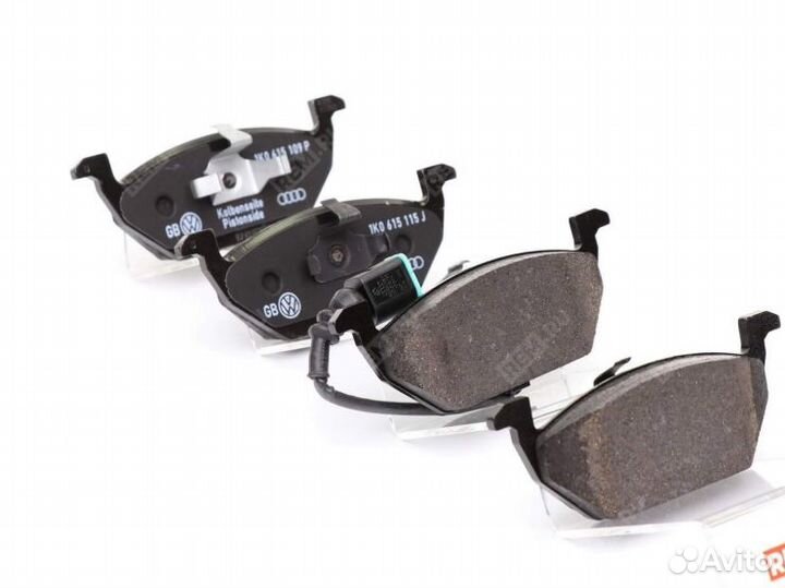 Колодки тормозные передние VAG 8K0698151F