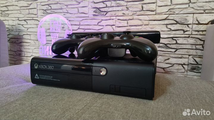 Xbox 360e 250гб 42игр