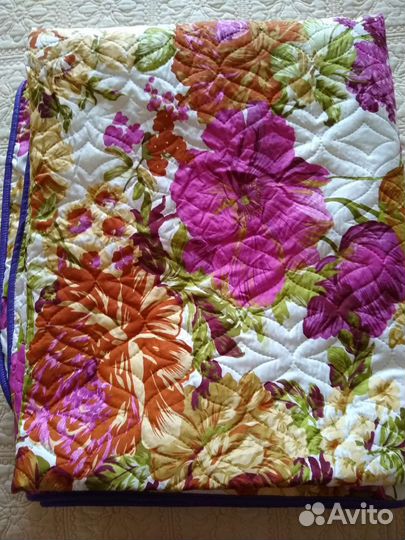 Новое тонкое стёганое одеяло