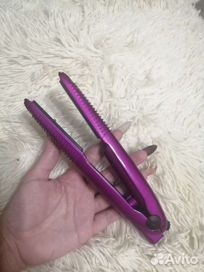 Беспроводной выпрямитель для волос новый
