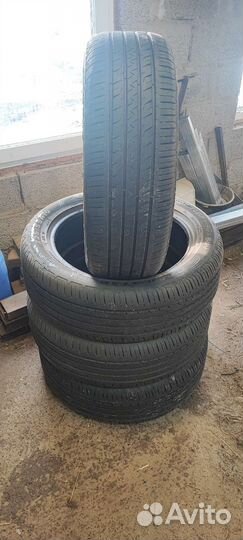 Goodyear EfficientGrip Performance SUV 225/55 R19
