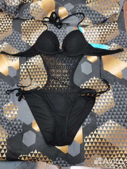 Купальник женский слитный 42 44