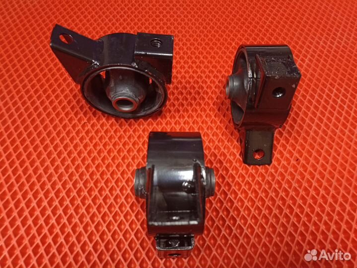 Опора двигателя передняя Hyundai Accent