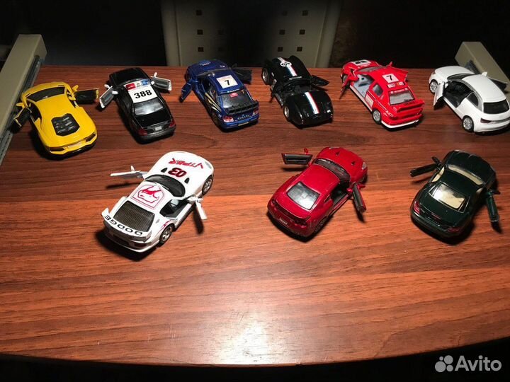 Машинки металлические