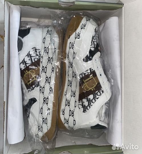 Кроссовки женские 38 размер новые