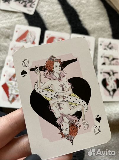 Коллекционная игра Agent Provocateur