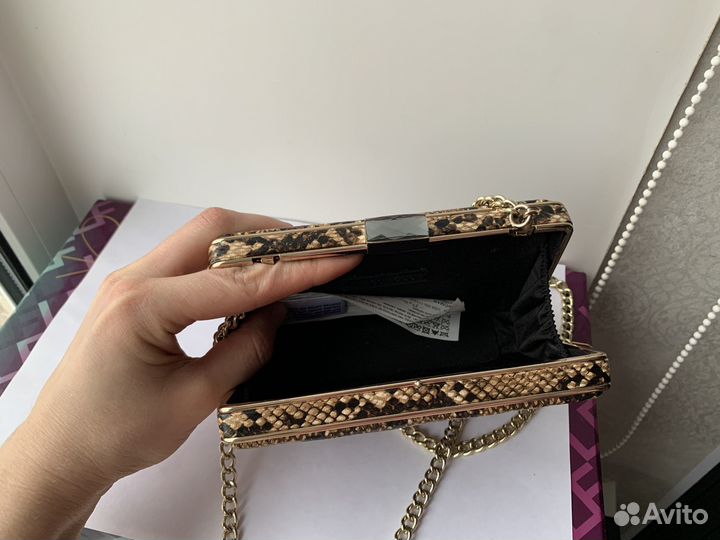 Клатч на цепочке Mango