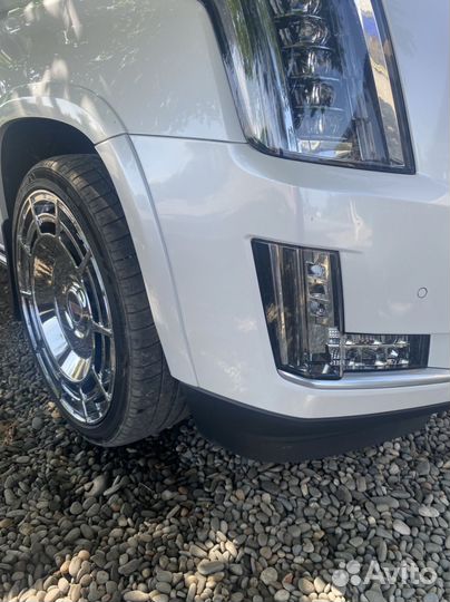 Противотуманные фары Cadillac Escalade 4 2015-2020