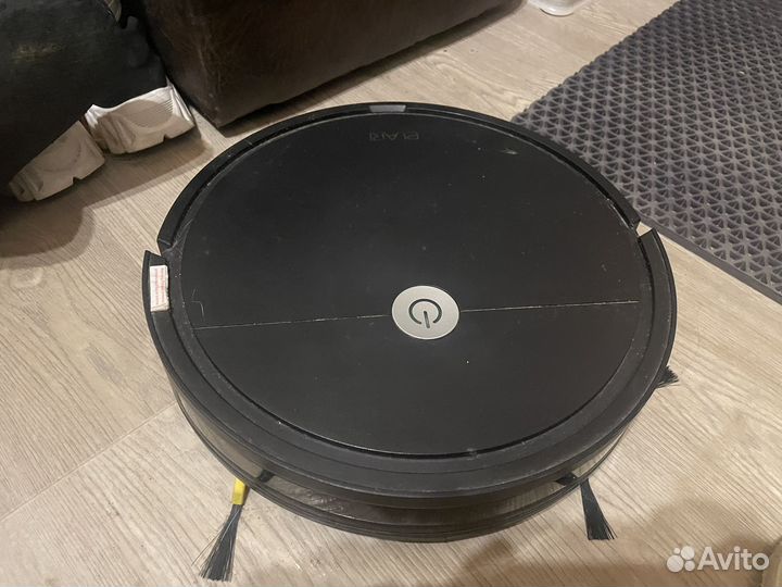 Робот пылесос Elari SmartBot lite черный SBT-002A