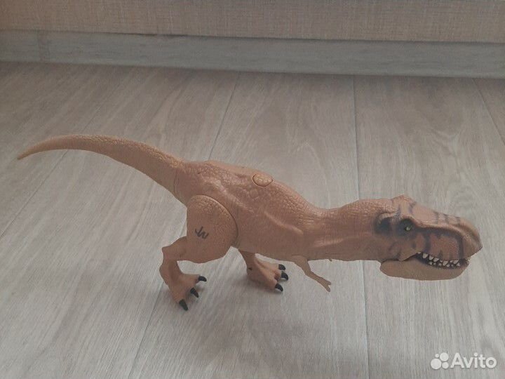 Коллекционная игрушка динозвавра Jurassic World