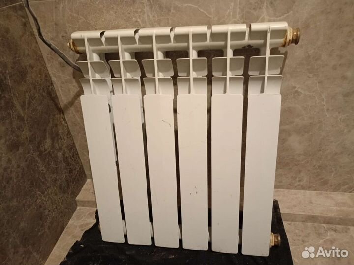 Радиаторы отопления бу биметалл 6 и 10 секций