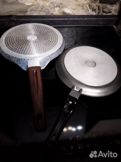 Сковороды- д/блинов, сотейник вок, кастрюля 2л