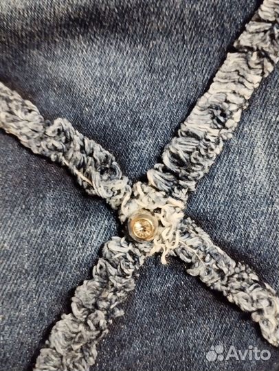 Джинсовая куртка