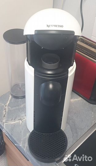 Кофемашина капсульная Nespresso Vertuo GCB2