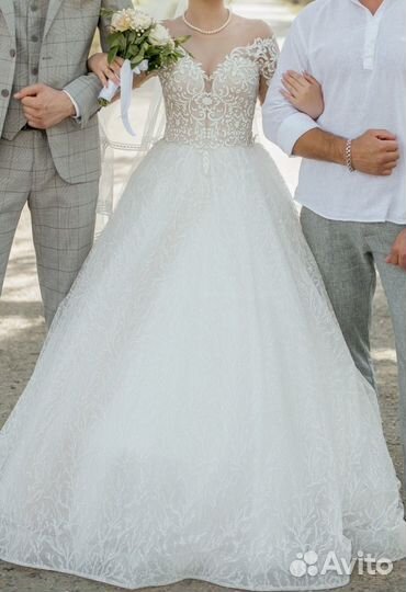 Свадебное платье