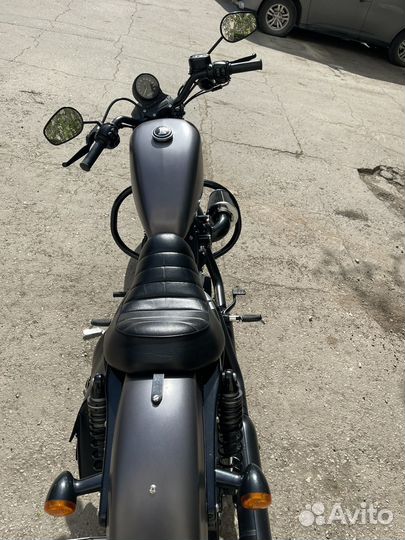 Harley Davidson sportster iron 883