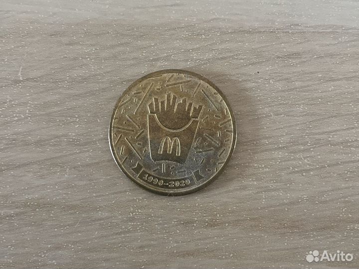 Юбилейные монеты