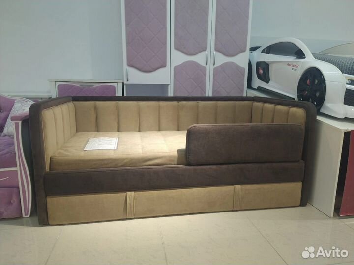 Детская кровать мягкая двухцветная 