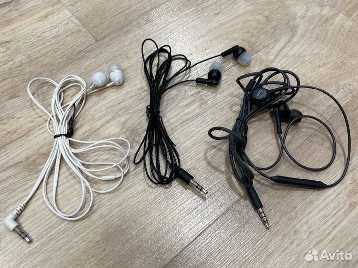 Проводные наушники рабочие разные Sony Samsung